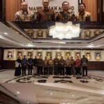 PERKUAT BUDAYA DAMAI, SMSI DAN MA GANDENGAN TANGAN CETAK RIBUAN MEDIATOR BERSERTIFIKAT IMG-20260618-WA0039